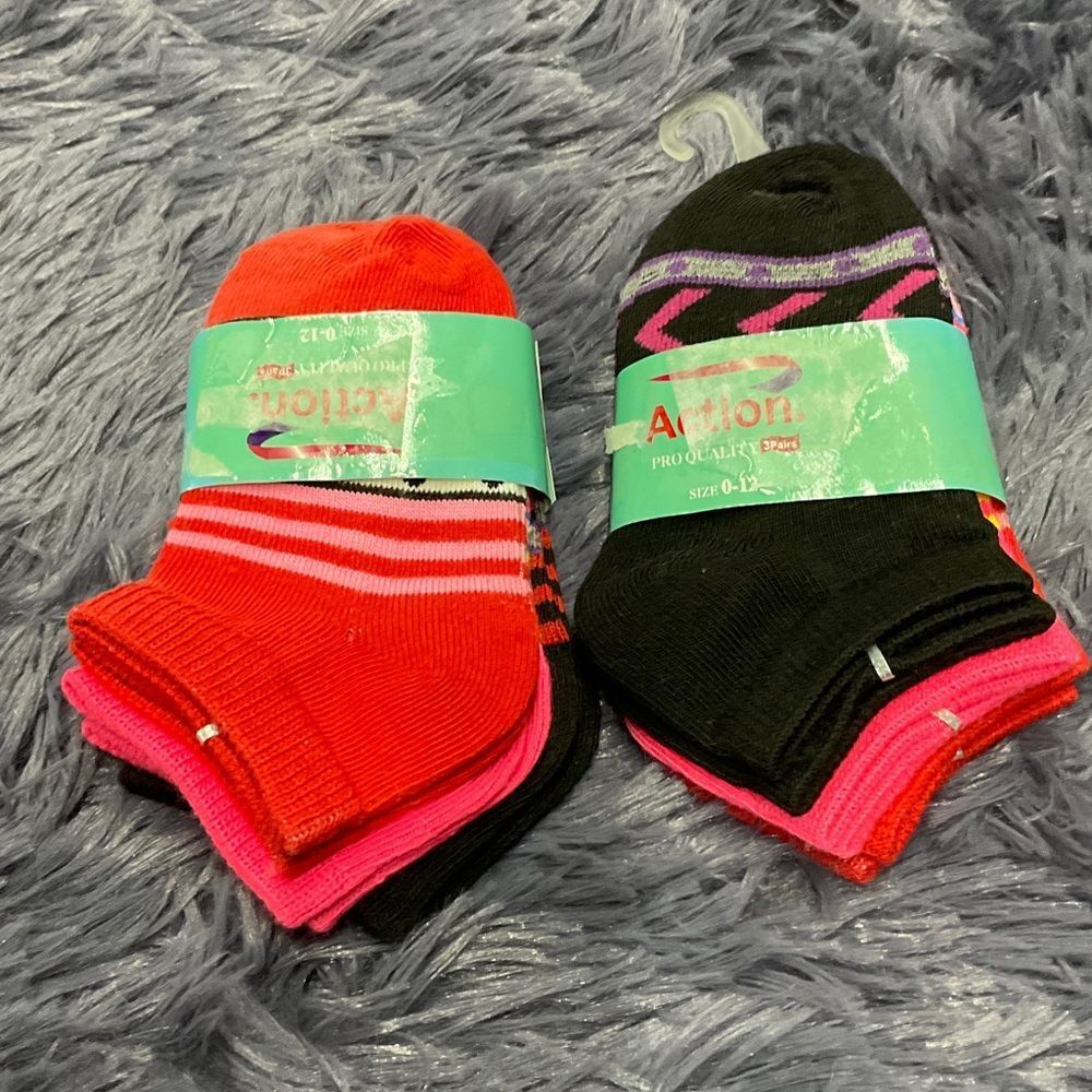 Action 3 pack of Baby Socks - New